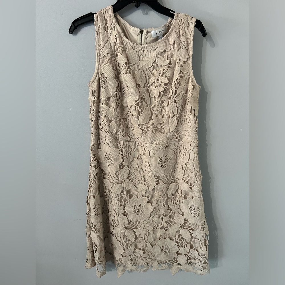 Elegant 5 Twelve Cream Lace Shift Dress
